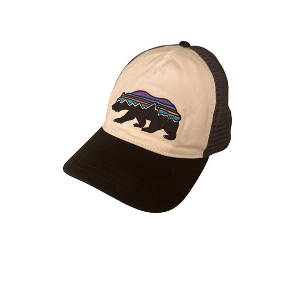 Patagonia Trucker Hat With Bear Patch Design Adjustable Mesh Back White & Black - Picture 1 of 6